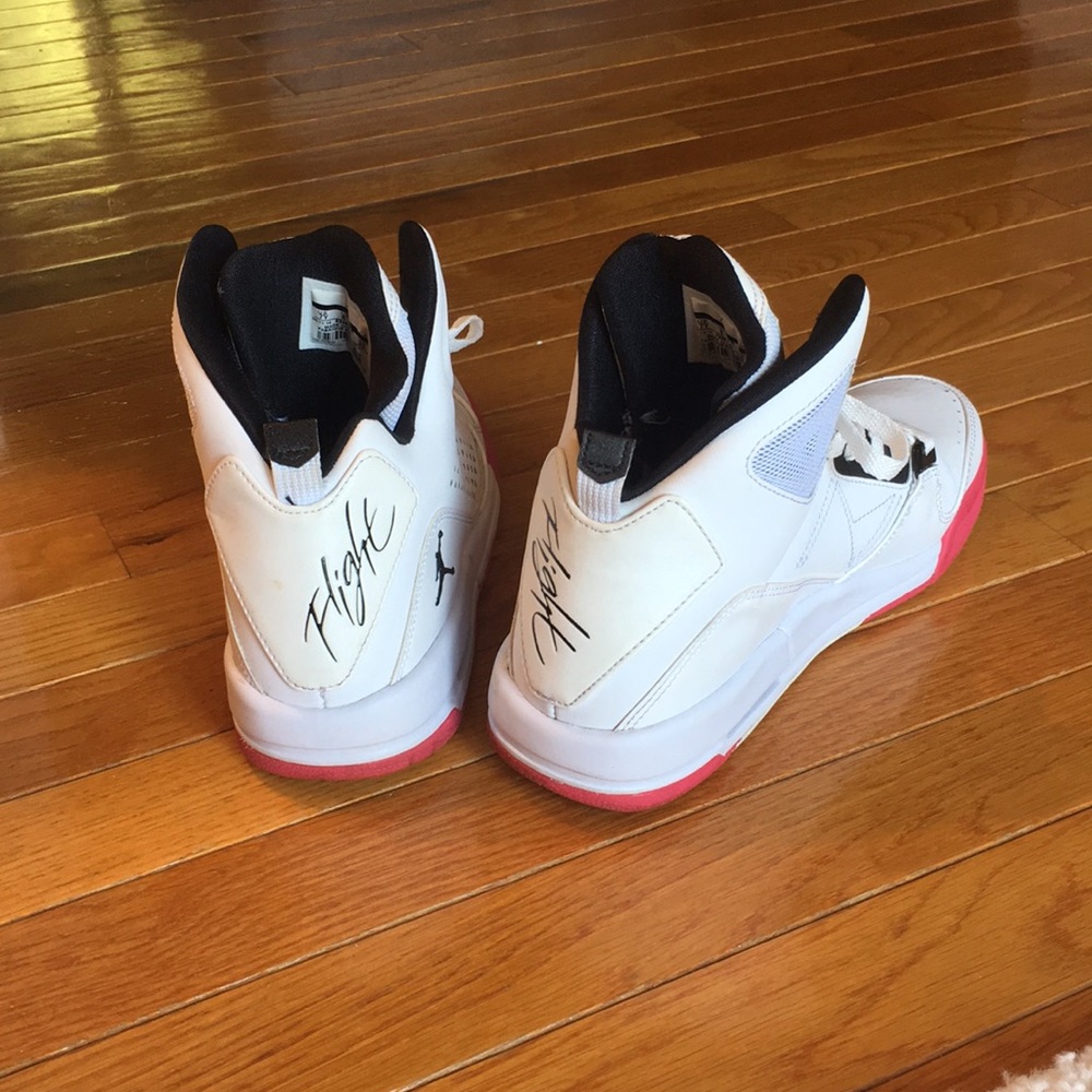Shoes - Picture 3 of 4